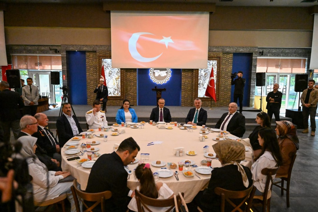 Yavuz Çiftinin Ev Sahipliğinde Onur Abidelerimizle Bir Araya Gelindi